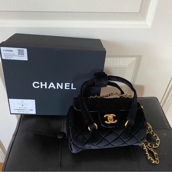 CHANEL Handbags - Brand New Chanel Made in Italy GWP Black Quilted Velvet Bowling Crossbody Bag